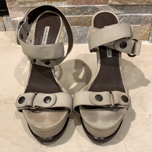 Vera Wang Lavender Brie Latte Beige Sandals - Picture 3 of 7